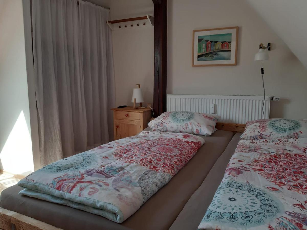Giebelzimmer Mit Weinbergblick 施泰滕 外观 照片